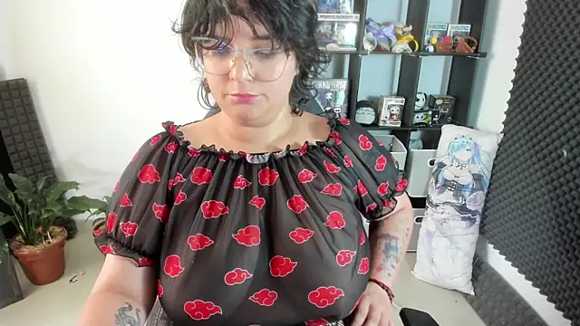 aika-dreams online show from February 2025 03:59:01 PM
