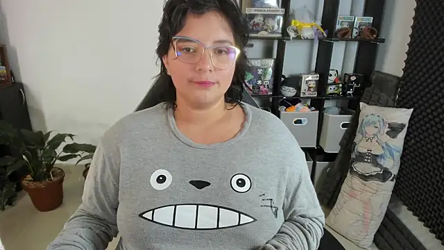 aika-dreams online show from February 2025 03:26:02 PM