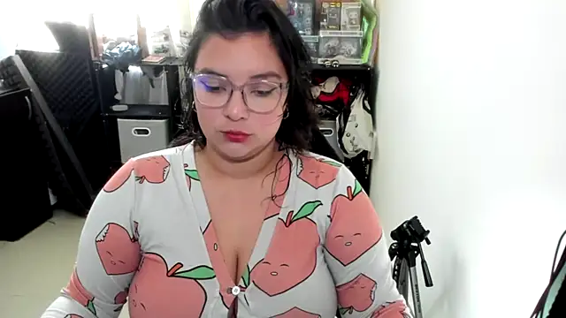 aika-dreams online show from October 2025 01:34:01 PM