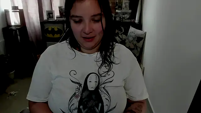 Snapshot of aika-dreams chatting on June 2026 01:44:02 PM aika-dreams online show from June 2026 01:44:02 PM