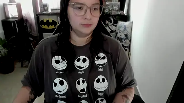 aika-dreams online show from May 2026 01:39:01 PM