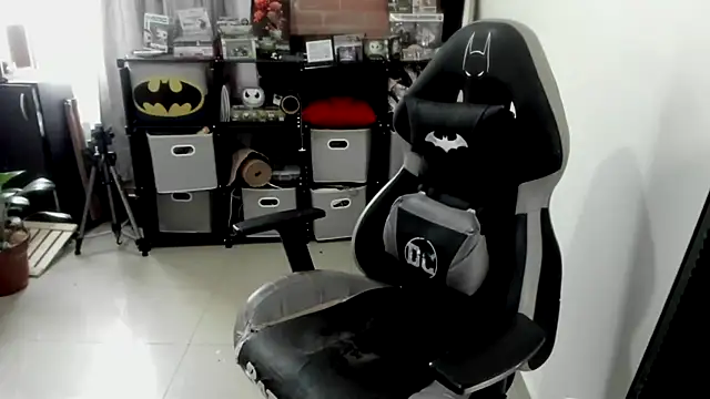 aika-dreams online show from March 2026 01:46:02 PM