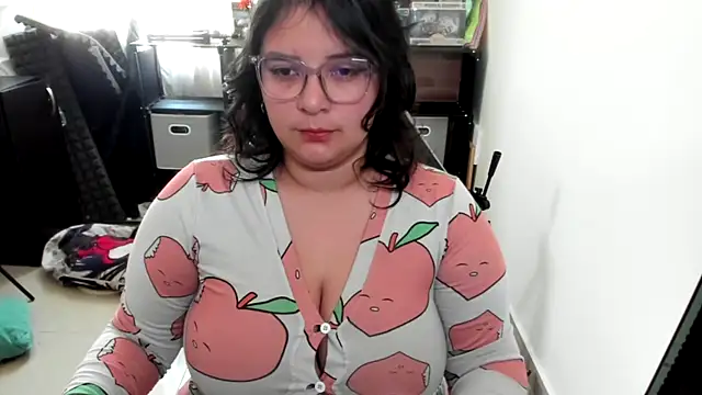 aika-dreams online show from November 2025 01:03:01 PM