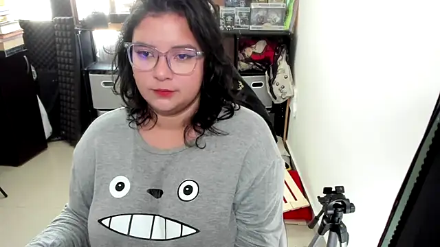 aika-dreams online show from October 2025 12:59:01 PM