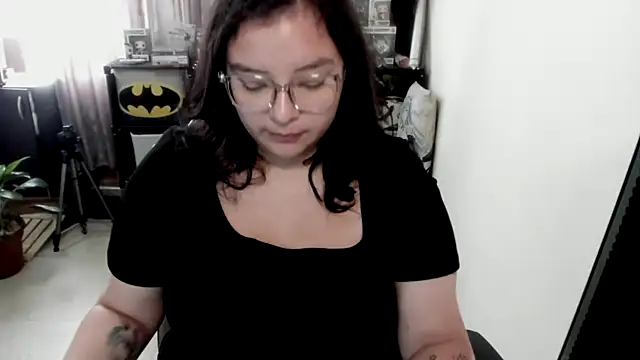 aika-dreams online show from April 2026 12:31:01 PM