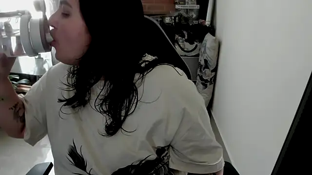 aika-dreams online show from April 2026 01:39:01 PM