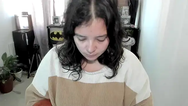 Snapshot of aika-dreams chatting on June 2026 12:10:02 PM aika-dreams online show from June 2026 12:10:02 PM