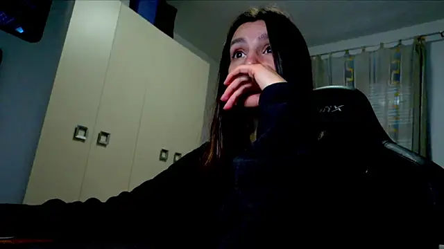 GodlyTheia online show from November 2025 01:22:01 PM