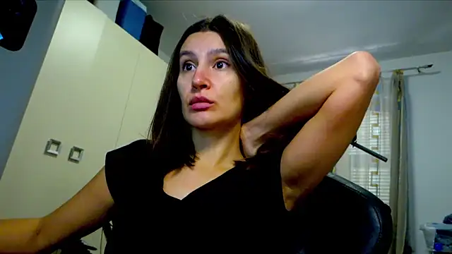 GodlyTheia online show from November 2025 12:43:02 PM