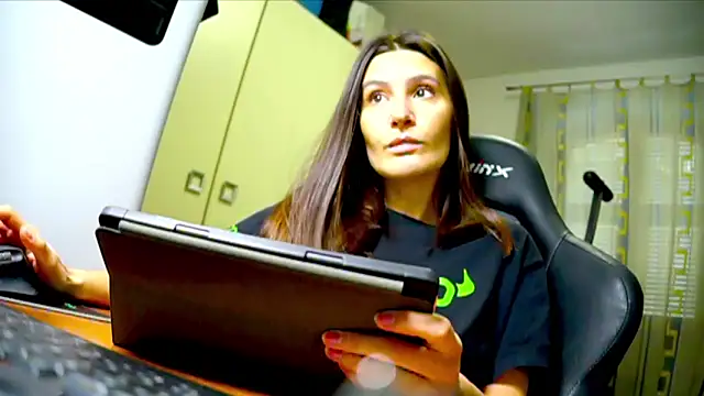 GodlyTheia online show from January 2026 10:54:02 AM