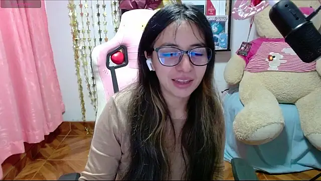 Maggie Fox3 online show from November 2025 01:39:02 AM