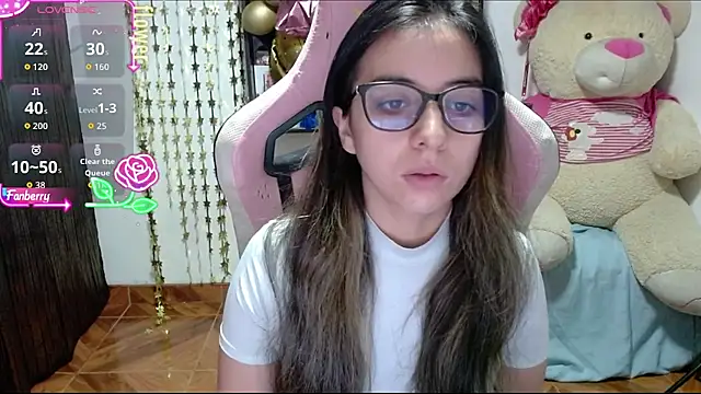 Maggie Fox3 online show from October 2025 02:13:02 AM