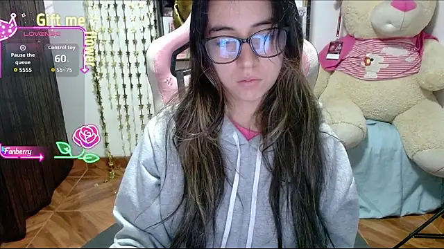 Maggie Fox3 online show from October 2025 01:14:01 AM