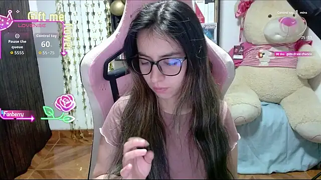 Maggie Fox3 online show from October 2025 01:28:02 AM