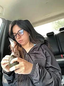 Maggie Fox3 online show from April 2026 03:30:02 PM