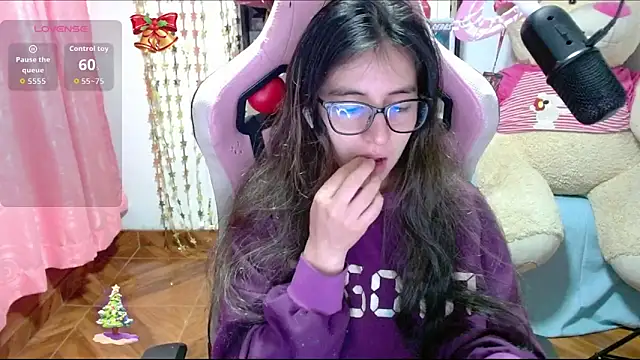 Maggie Fox3 online show from November 2025 12:32:02 AM