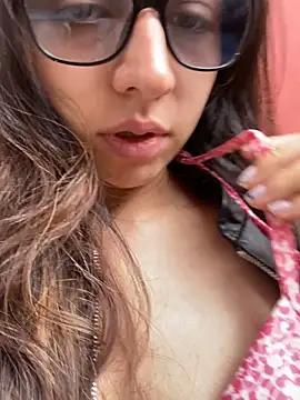 Maggie Fox3 online show from March 2026 05:55:02 PM