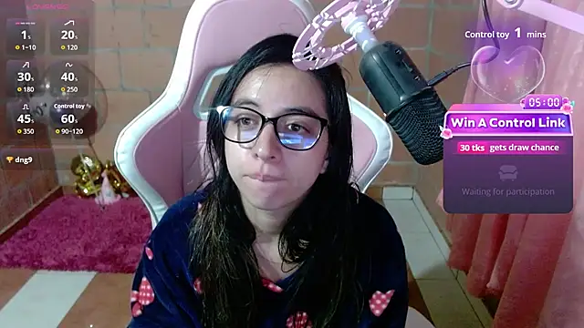 Snapshot of Maggie_Fox3 chatting on July 2026 02:07:01 AM Maggie Fox3 online show from July 2026 02:07:01 AM