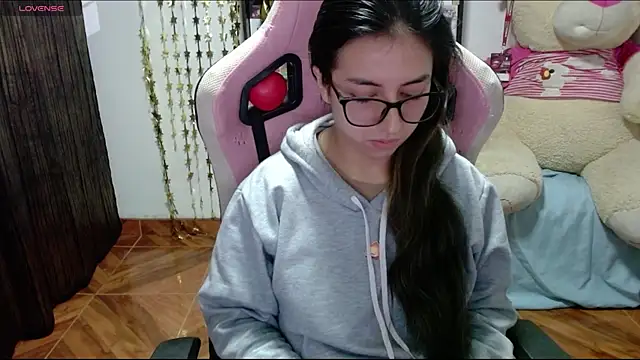 Maggie Fox3 online show from September 2025 02:12:01 AM