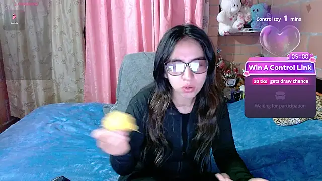 Maggie Fox3 online show from May 2026 02:04:01 AM