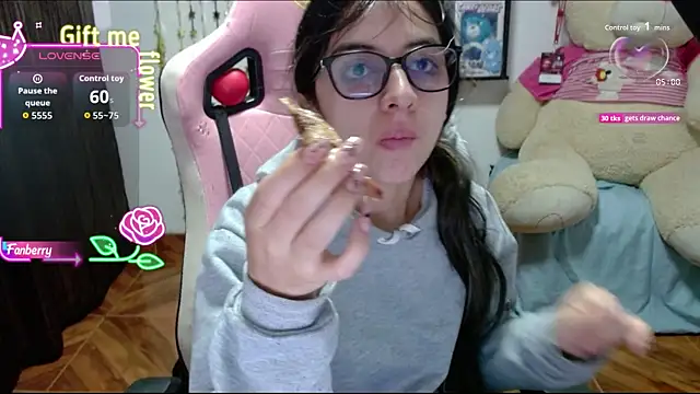 Maggie Fox3 online show from September 2025 02:34:02 AM