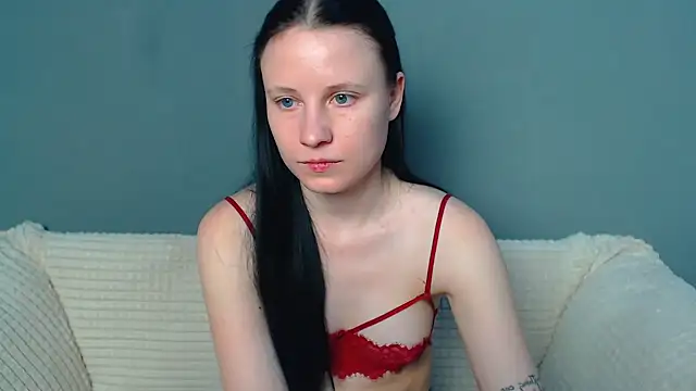 Snapshot of VikiKelt chatting on February 2025 12:14:01 AM VikiKelt online show from February 2025 12:14:01 AM