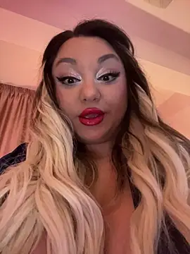 Larissa K online show from November 2025 05:22:02 AM