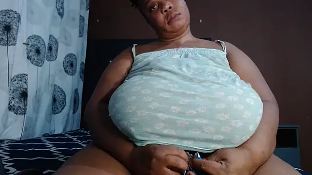 Lovelyboobs01 online show from October 2025 05:00:02 PM