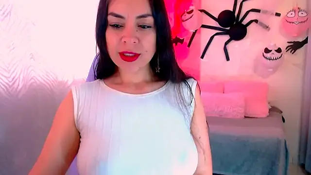 Snapshot of LATINGODDESS_X chatting on October 2025 02:29:02 PM LATINGODDESS X online show from October 2025 02:29:02 PM