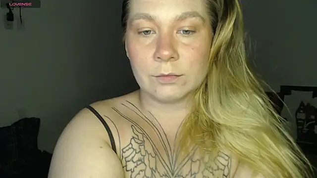 Snapshot of Enotika chatting on November 2025 10:54:01 PM Enotika online show from November 2025 10:54:01 PM