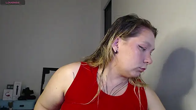 Snapshot of Enotika chatting on November 2025 10:46:01 PM Enotika online show from November 2025 10:46:01 PM