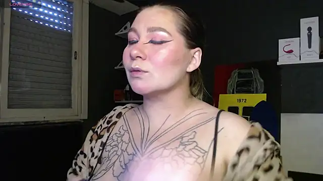 Snapshot of Enotika chatting on September 2025 09:09:01 PM Enotika online show from September 2025 09:09:01 PM