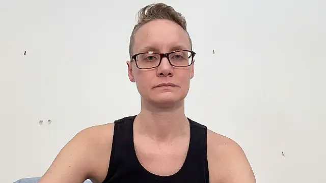 Snapshot of LeahWilde chatting on February 2025 06:48:02 PM LeahWilde online show from February 2025 06:48:02 PM