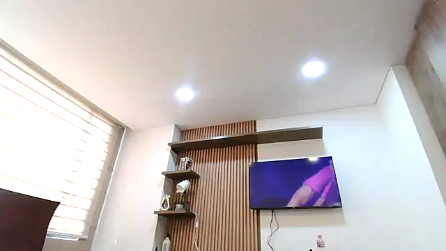 stormytt  online show from March 2026 07:03:02 PM