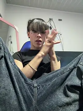 stormytt  online show from March 2025 08:35:02 PM