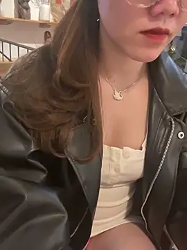 HinaLovely online show from January 2025 12:39:01 PM