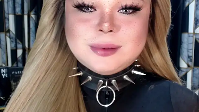 Snapshot of Mistress_DOMnicaaxx chatting on November 2025 06:17:01 AM Mistress DOMnicaaxx online show from November 2025 06:17:01 AM