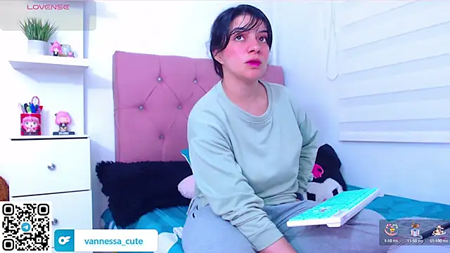 Vannessa  Shy online show from September 2025 09:53:02 PM