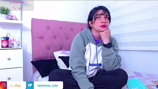 Vannessa  Shy online show from September 2025 12:28:02 AM