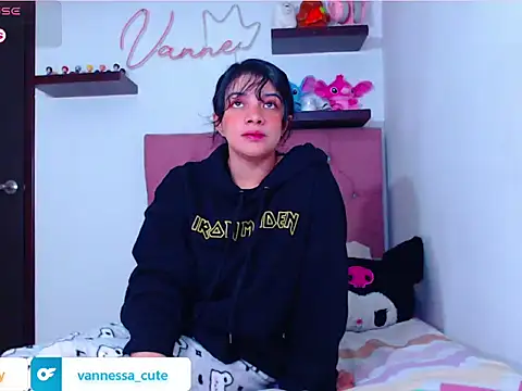 Vannessa  Shy online show from October 2025 11:12:02 PM