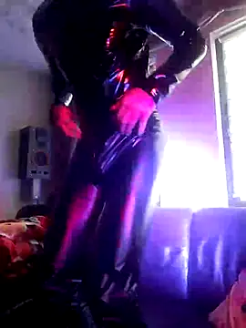 Snapshot of Crystalbitchx chatting on February 2025 09:29:02 AM Crystalbitchx online show from February 2025 09:29:02 AM