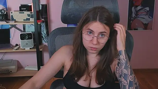  AnnaStark  online show from April 2026 08:28:01 PM
