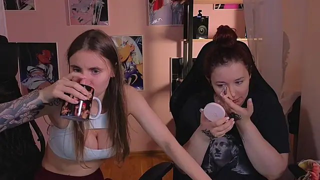 Snapshot of _AnnaStark_ chatting on October 2025 08:09:01 PM AnnaStark online show from October 2025 08:09:01 PM