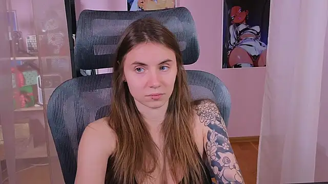 Snapshot of _AnnaStark_ chatting on December 2025 09:03:02 PM AnnaStark online show from December 2025 09:03:02 PM