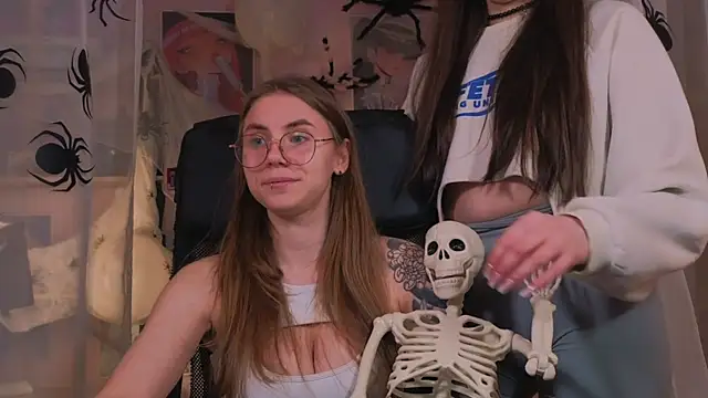 Snapshot of _AnnaStark_ chatting on October 2025 08:16:01 PM AnnaStark online show from October 2025 08:16:01 PM