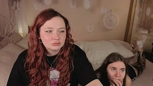 Snapshot of _AnnaStark_ chatting on November 2025 08:31:01 PM AnnaStark online show from November 2025 08:31:01 PM