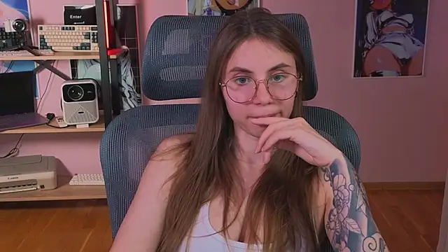  AnnaStark  online show from March 2026 08:25:02 PM