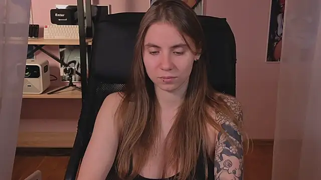 Snapshot of _AnnaStark_ chatting on October 2025 08:10:02 PM AnnaStark online show from October 2025 08:10:02 PM