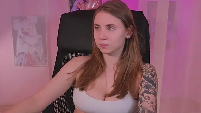 Snapshot of _AnnaStark_ chatting on March 2025 08:22:01 PM AnnaStark online show from March 2025 08:22:01 PM