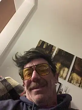 Snapshot of maxximere chatting on January 2026 02:37:01 AM maxximere online show from January 2026 02:37:01 AM